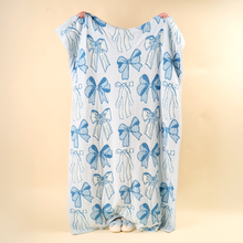 Cozy Dreams Luxe Blanket-Blushing Bows Blue